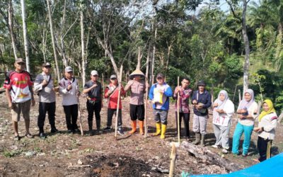 Bersama Desa Batu Kuning, Polsek Pino Laksanakan Tanam Jagung Bersama